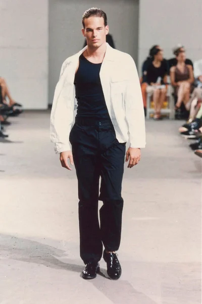 Look 35